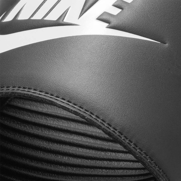 Nike Victory One
