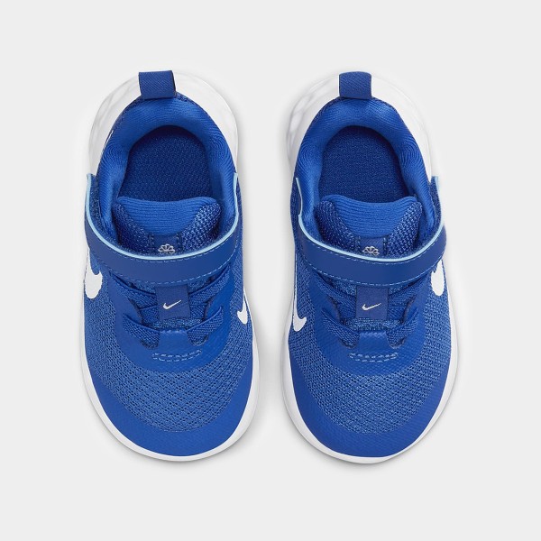 Nike Revolution 6 NN