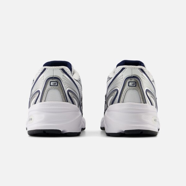 New Balance Chaussures 740